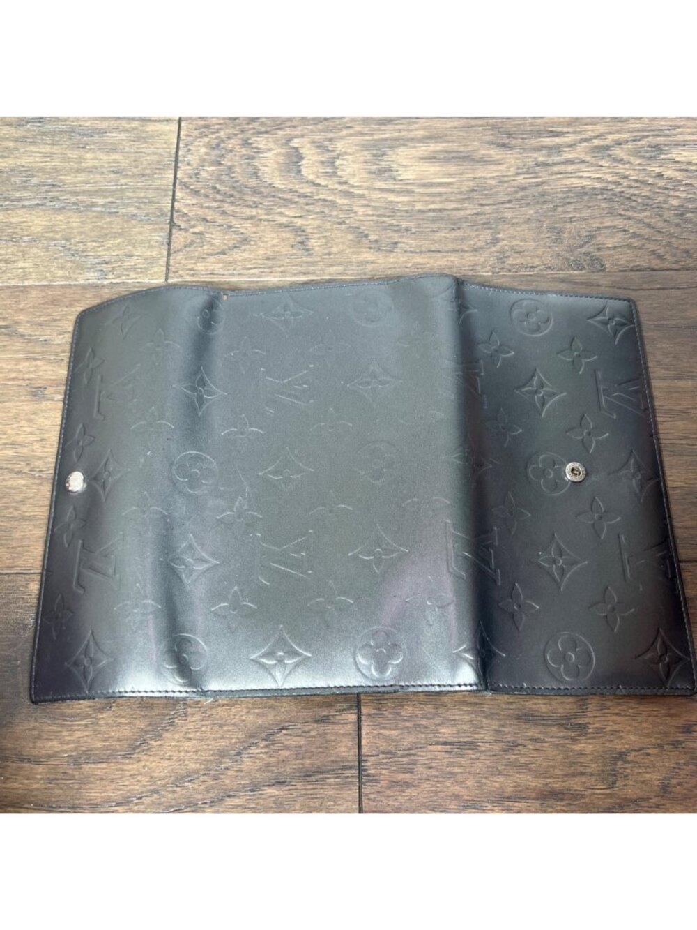 LOUIS VUITTON Monogram Vernis Leather International Long Wallet Gray - Picture 6 of 9
